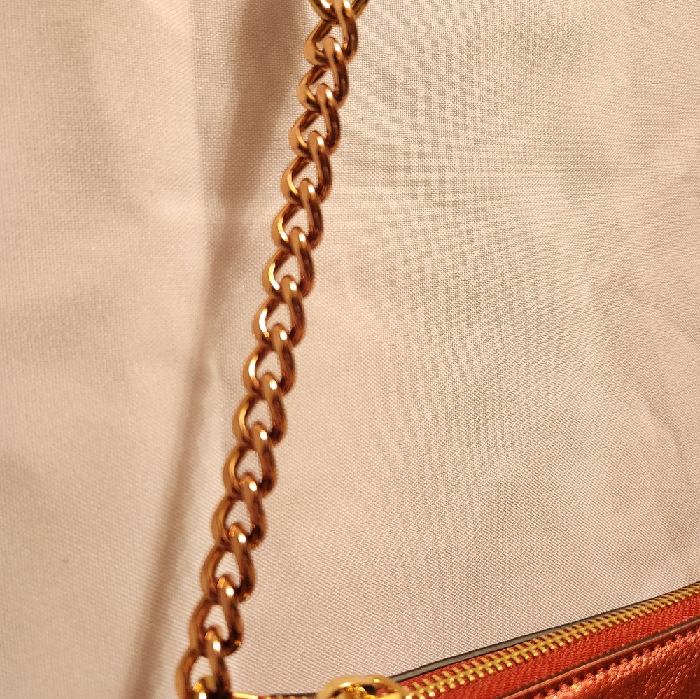 Karl Lagerfeld Red Heart Crossbody - Picture 6 of 9